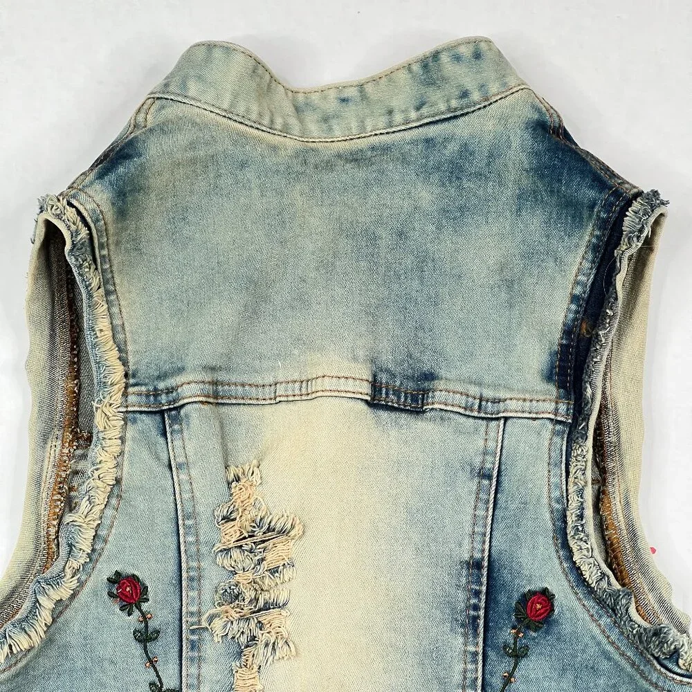 '90s Vintage Acid-Wash‎ Rose Embroidered Destroyed Goth Grunge Denim Vest Size 6
